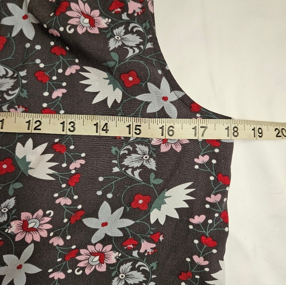 Cabi Womens Gray Floral Sheer Button Up Sleeveless Top Size XS - Picture 9 of 12